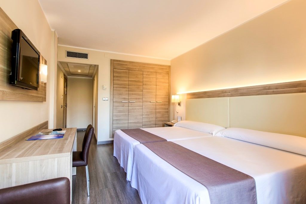 East By Pierre & Hotel 4*